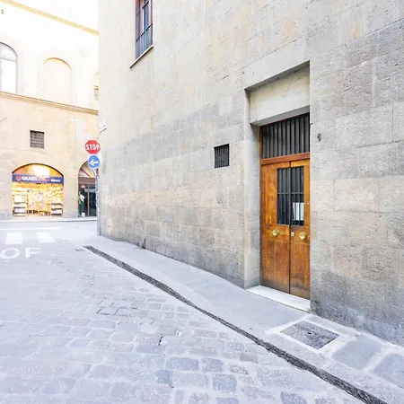 Sprone Apartment *