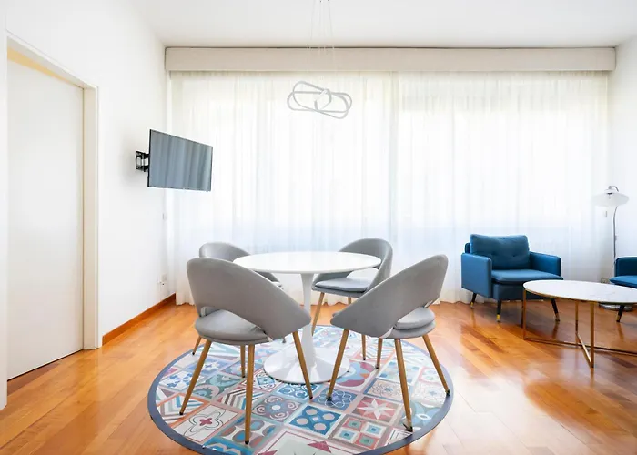 Sprone Apartament *